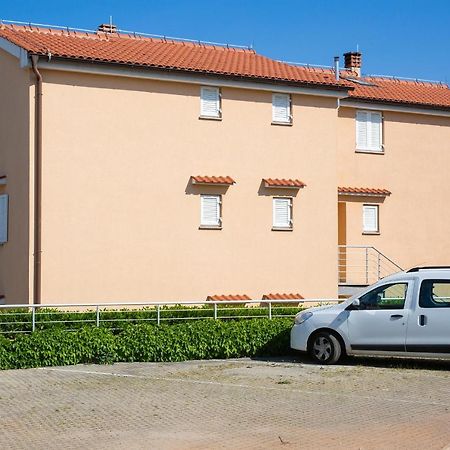Apartments Aster Malinska Buitenkant foto